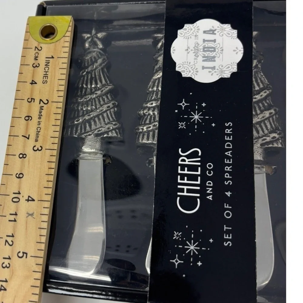 Cheers and Co Christmas Tree Cheese Spreaders Set of 4 Silver Tone Holiday New